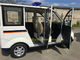 Białe wózki golfowe zasilane elektrycznie 48 woltów, czterokołowy samochód elektryczny z drzwiami dostawca